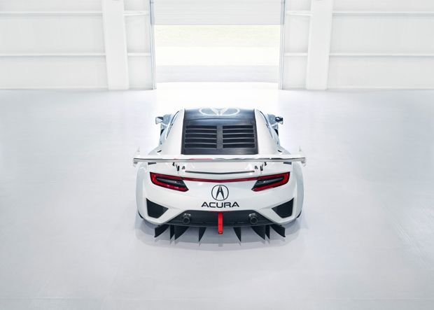 Acura NSX GT3 Race Car Heck