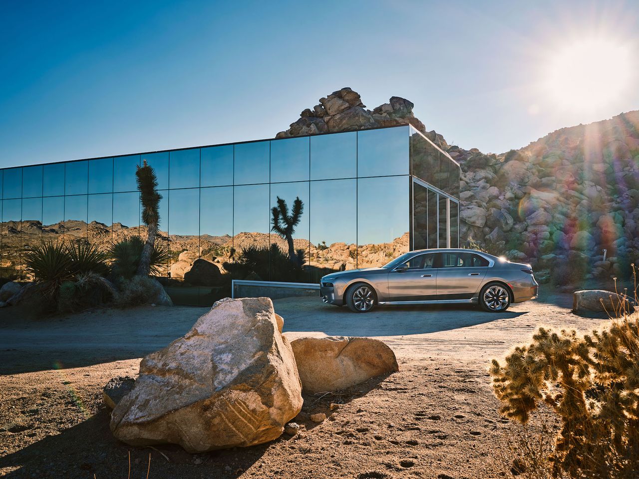 Der BMW i7 und das Invisible House