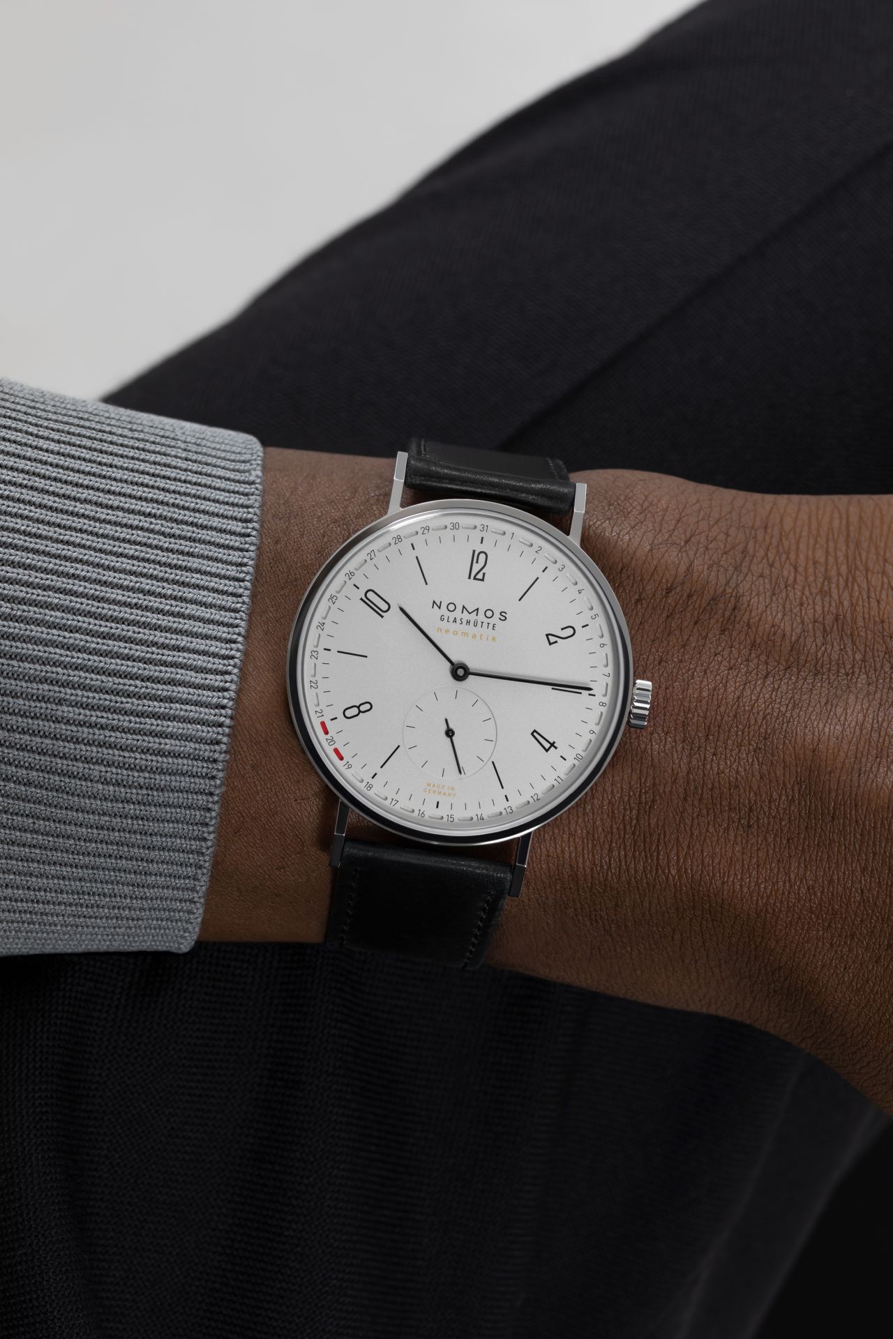 GLASHÜTTE Nomos Tangente Update