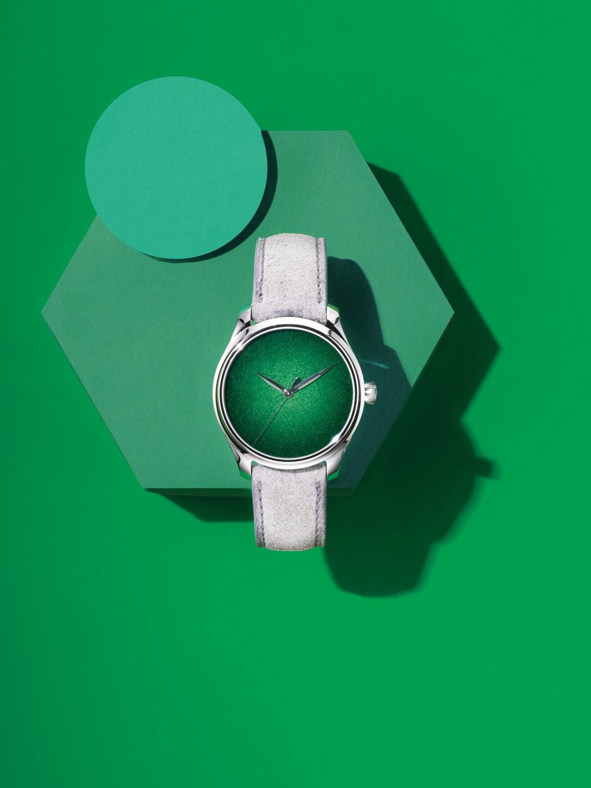 H. Moser & Cie. Endeavour Centre Second Concept