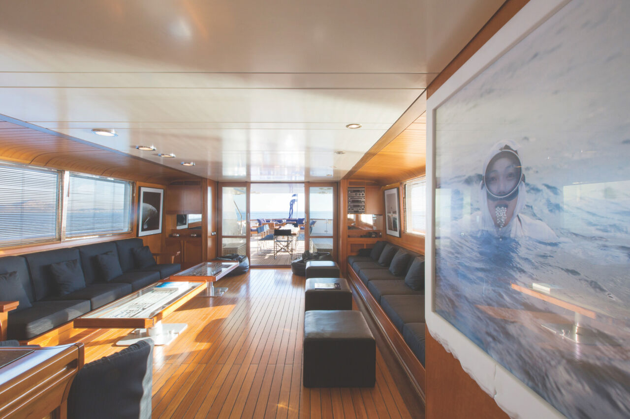 Kunst an Bord der Yacht Libra Y