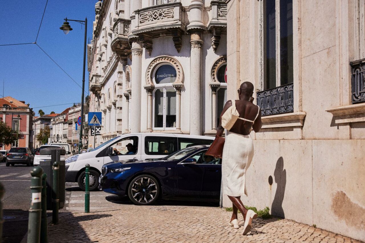 BMW i5 in Lissabon