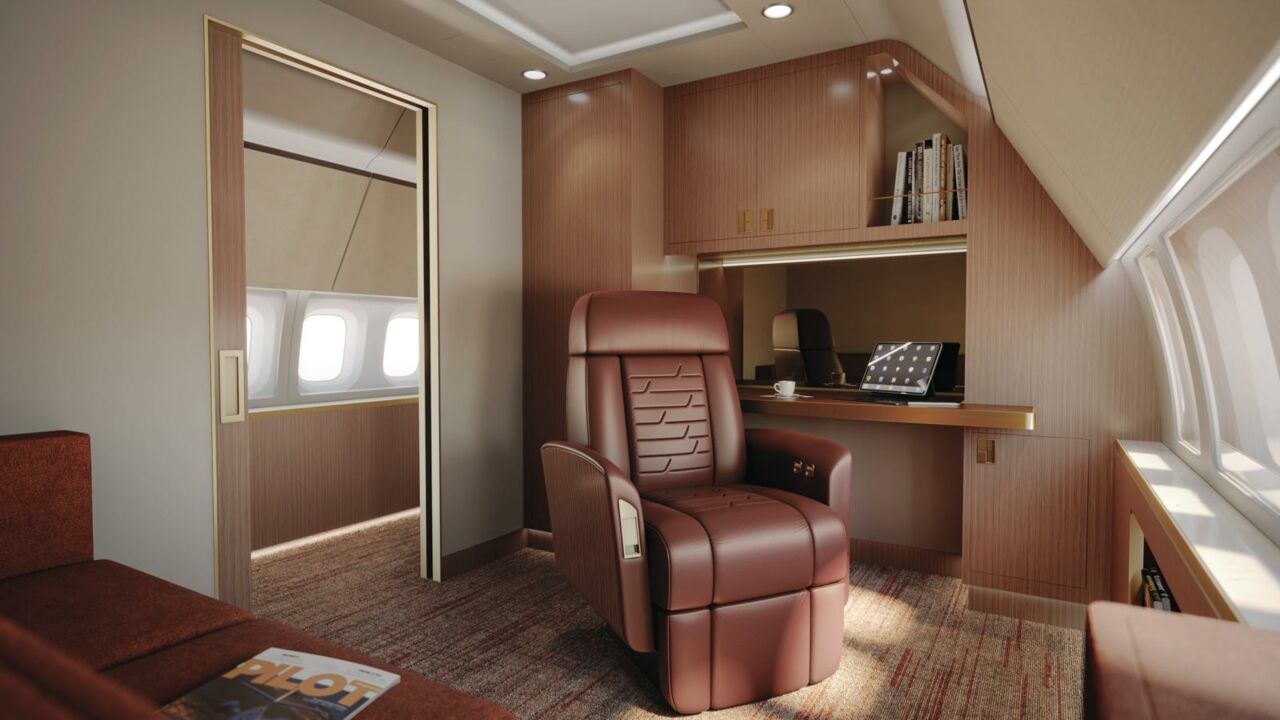 Boeing Business Jet 737-7