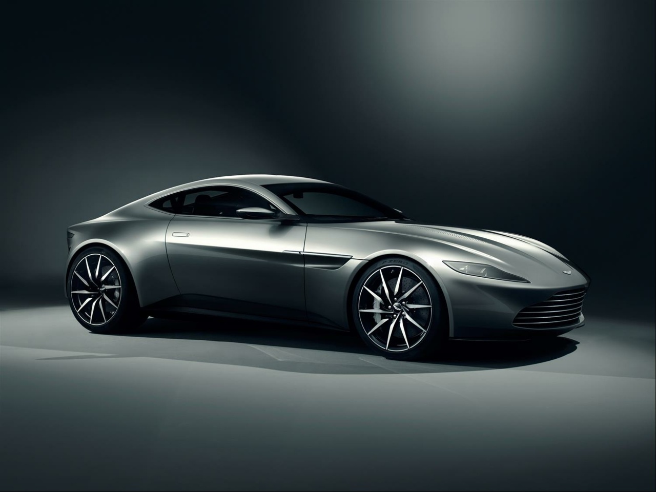 James Bond Aston Martin DB10