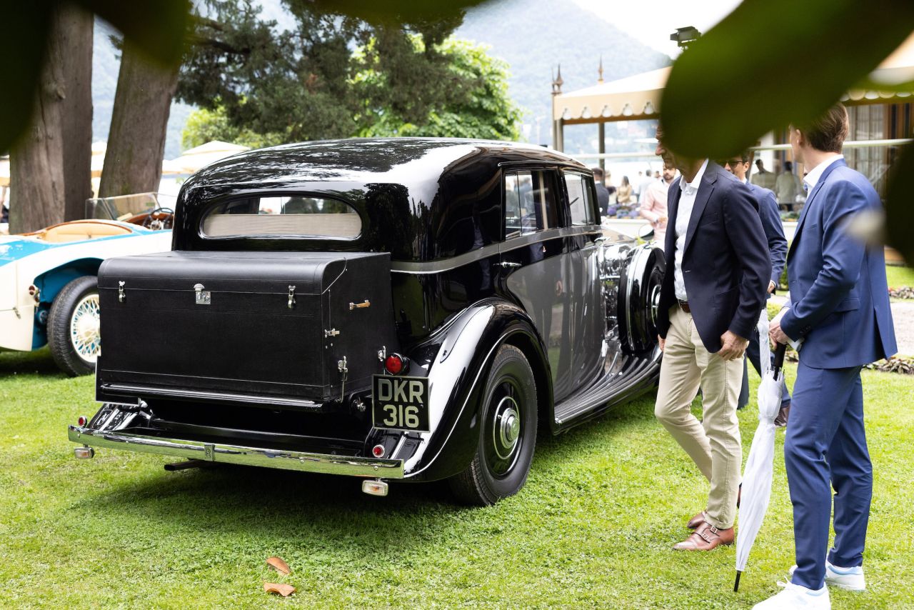 Rolls-Royce Silver Wraith 