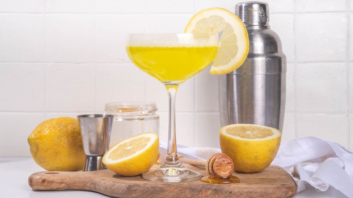Bee's Knees Cocktail