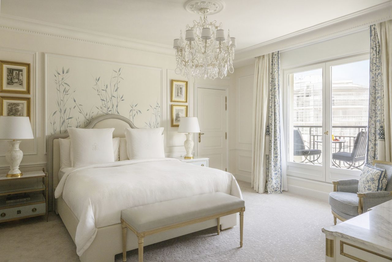 Four Seasons George V Paris Hotel
