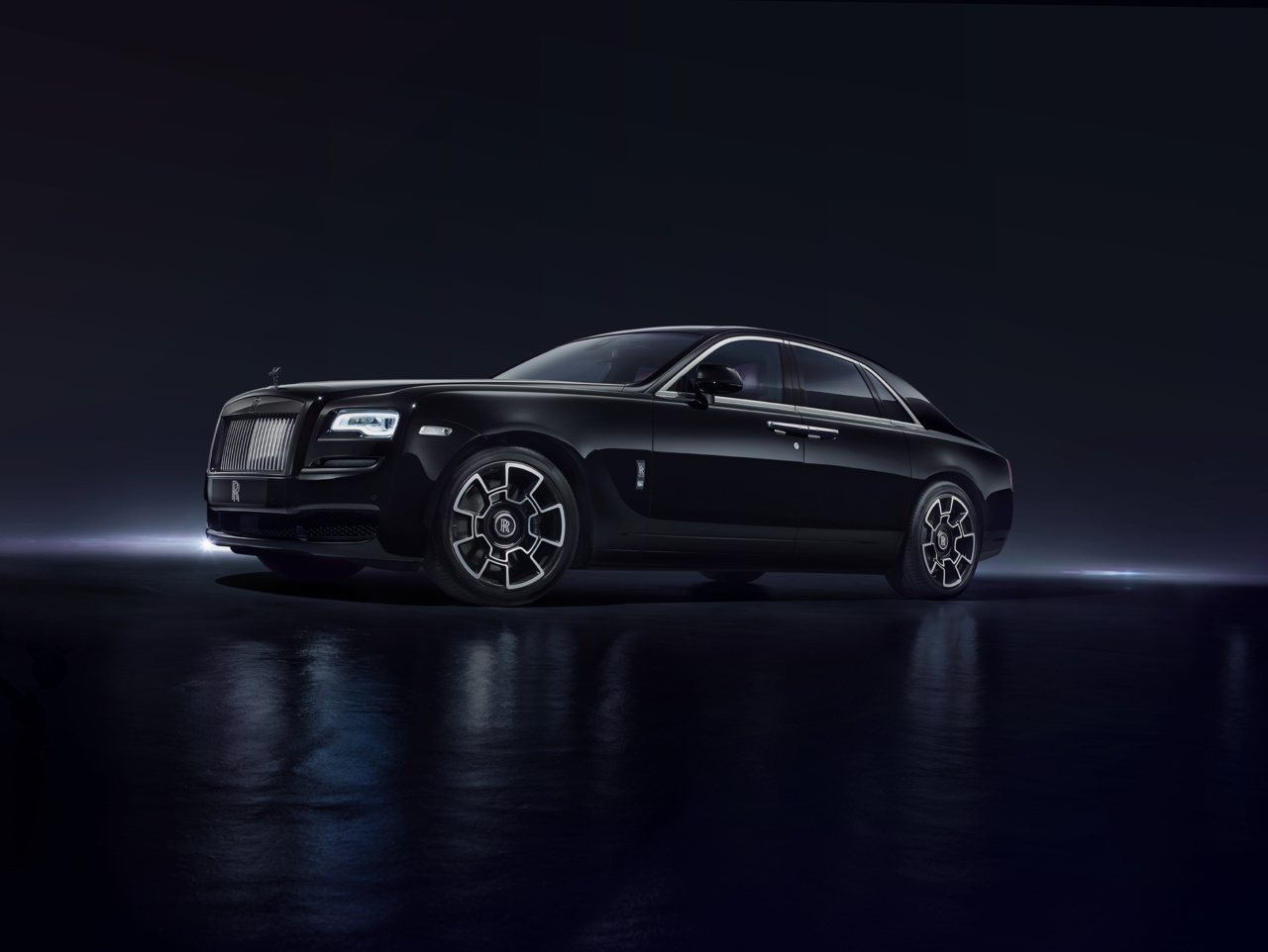 Rolls-Royce-black-badge