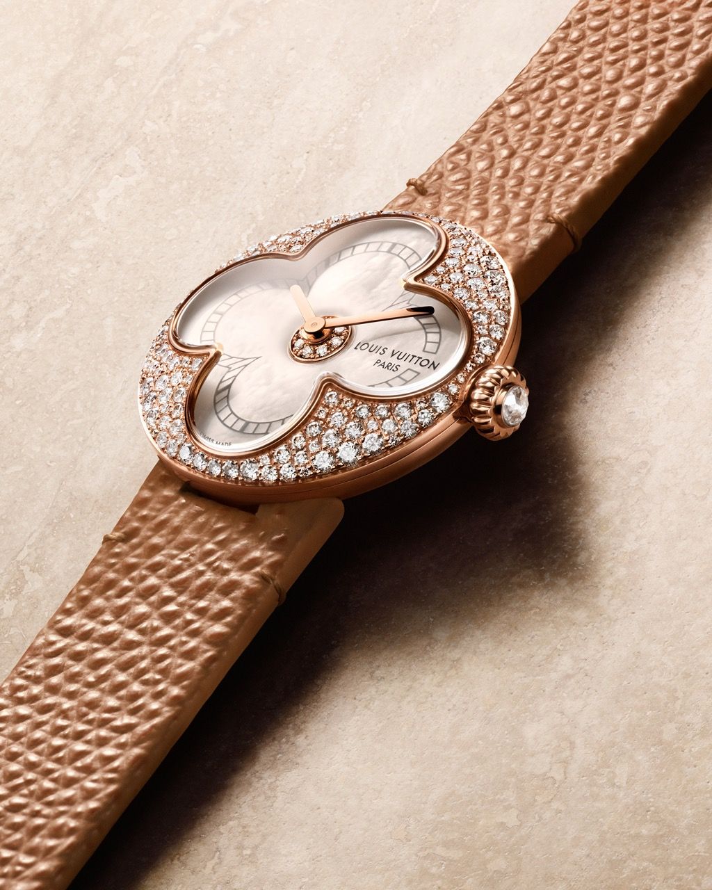 Louis Vuitton Color Blossom Uhr. Diamanten