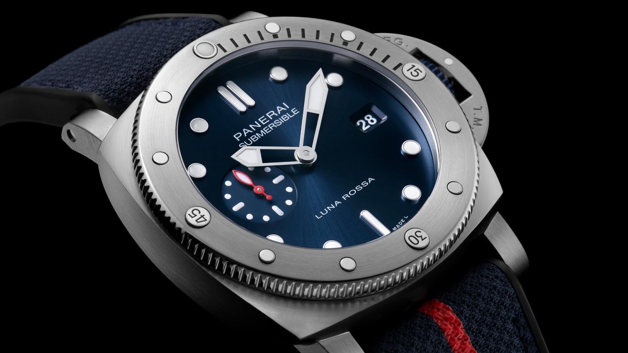 Panerai Submersible QuarantaQuattro Luna Rossa, PAM01391