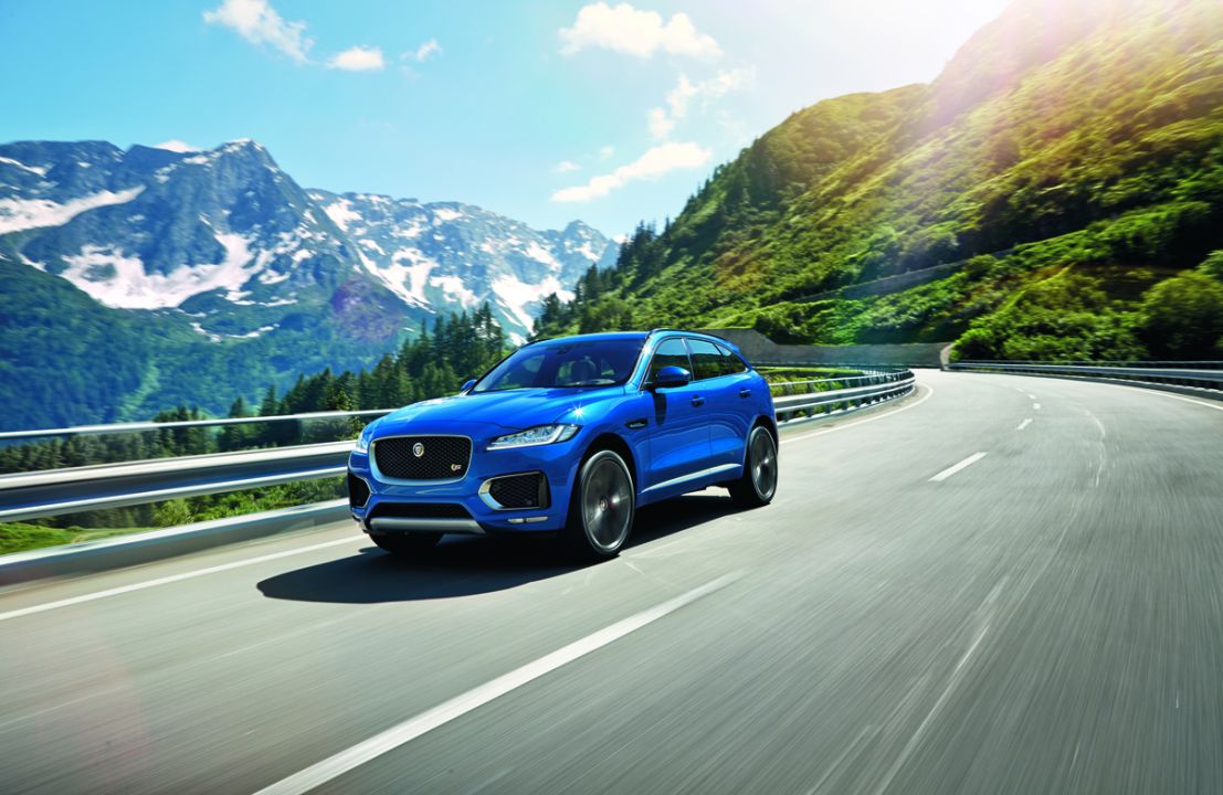 Jaguar F Pace