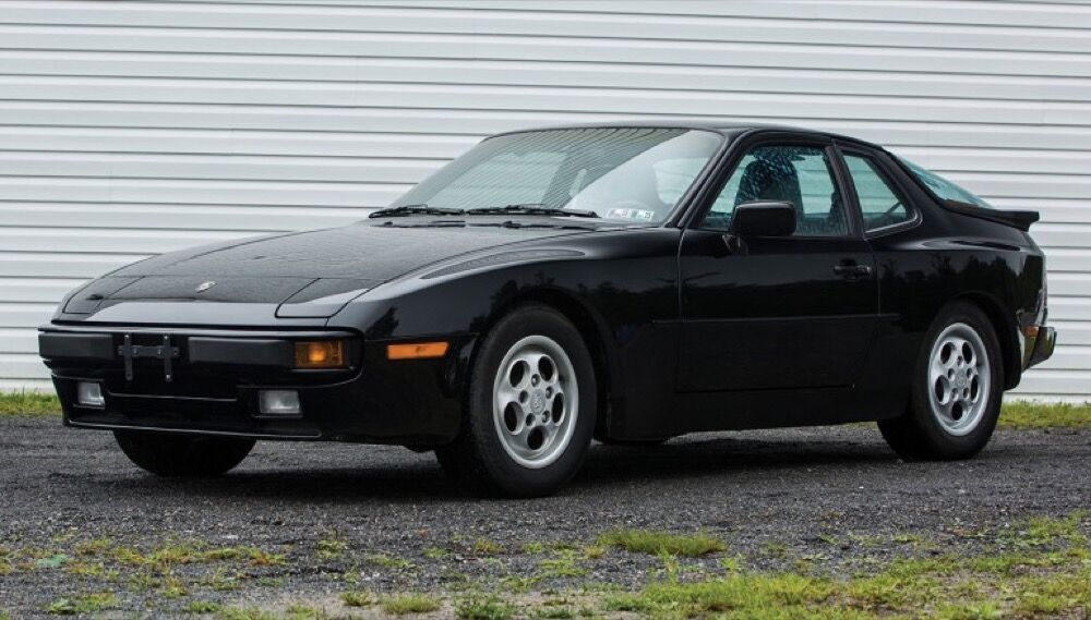 Porsche 944