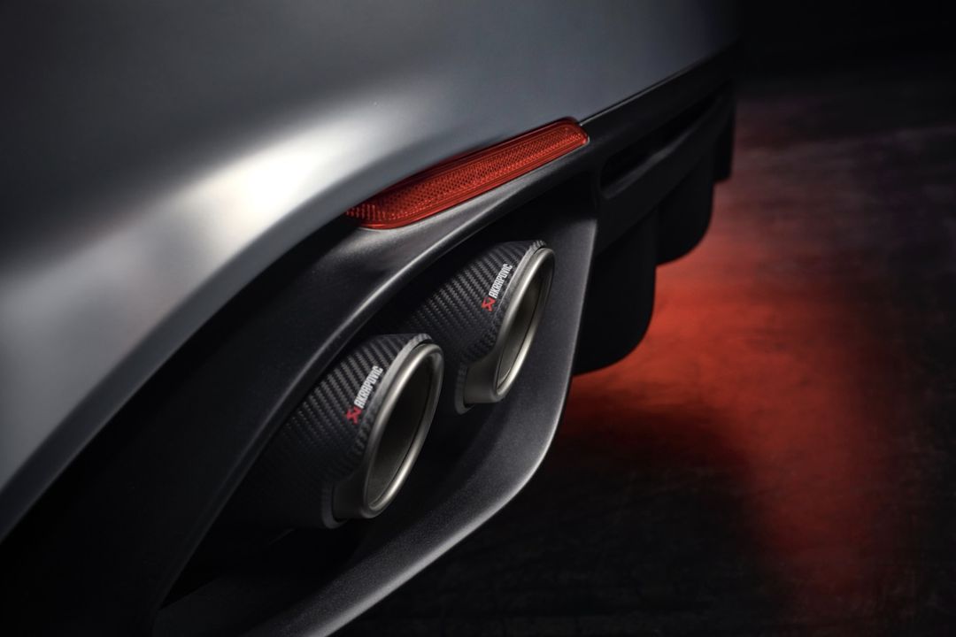 Alfa Romeo Giulia Quadrifoglio Luna Rossa