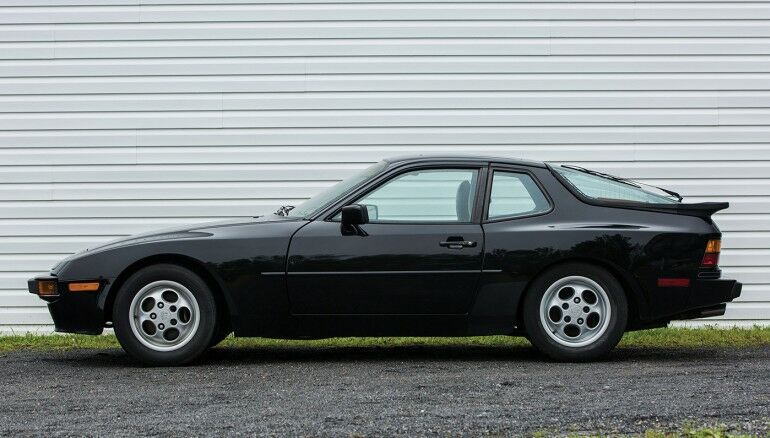 Porsche 944 Coupe