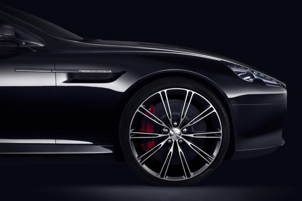 Aston Martin DB9 Carbon Black