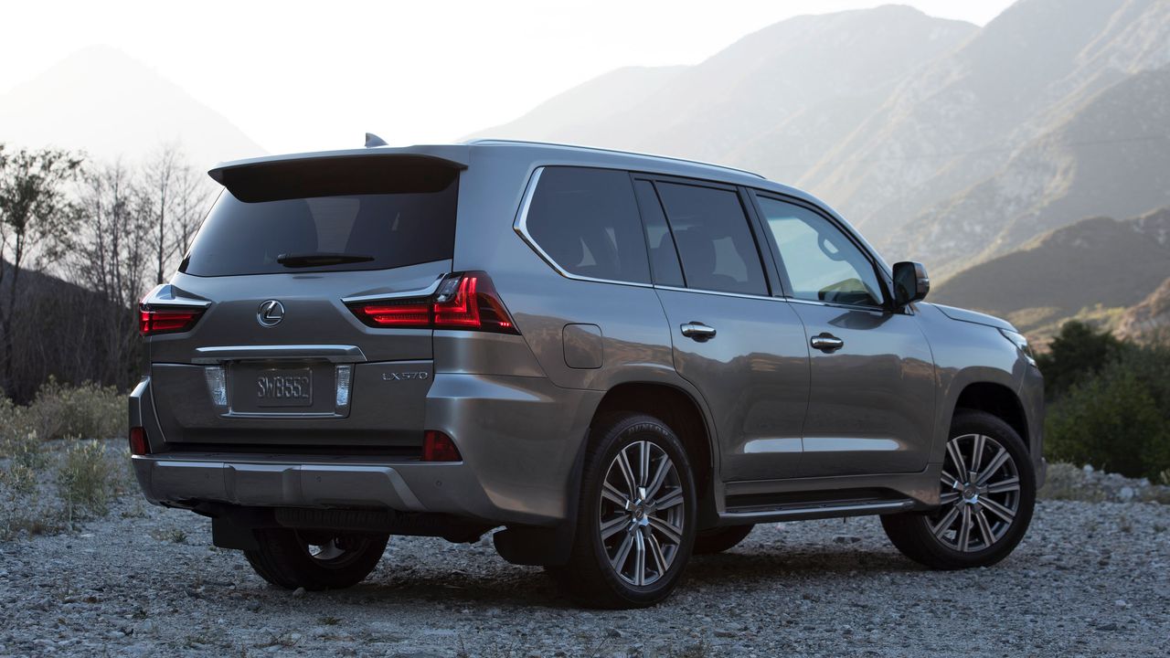 Lexus-LX-570
