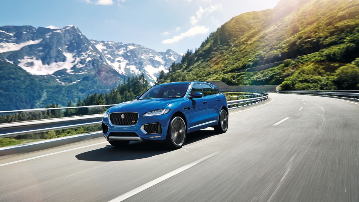 Jaguar F Pace