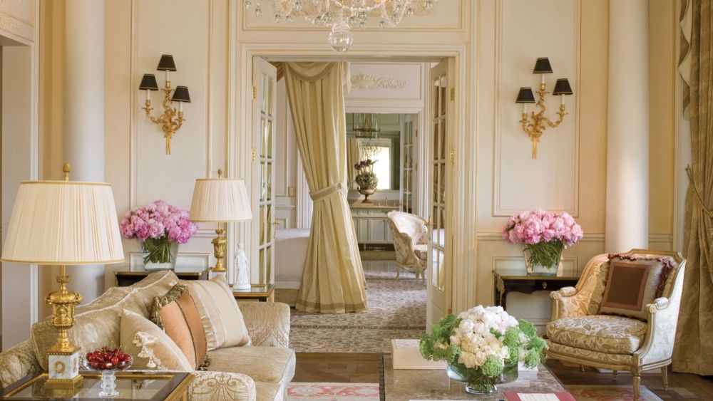 Four-Seasons-Hotel-des-Bergues