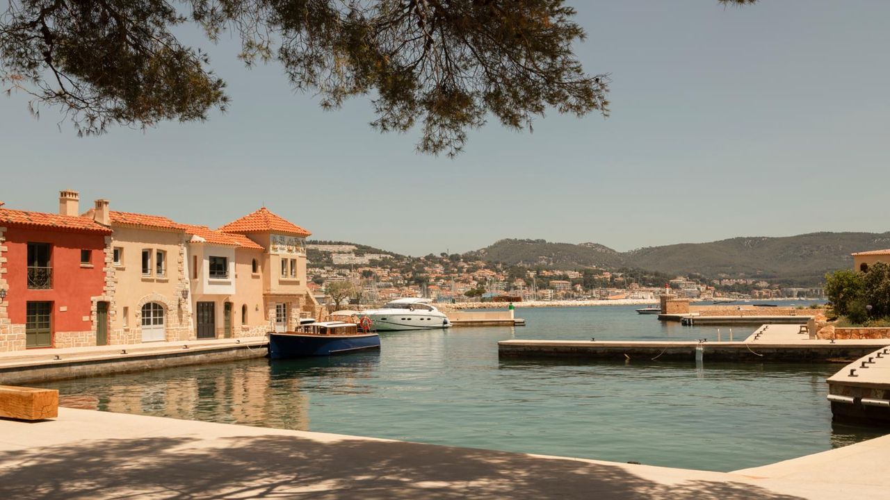 Zannier &Icirc;le de Bendor 