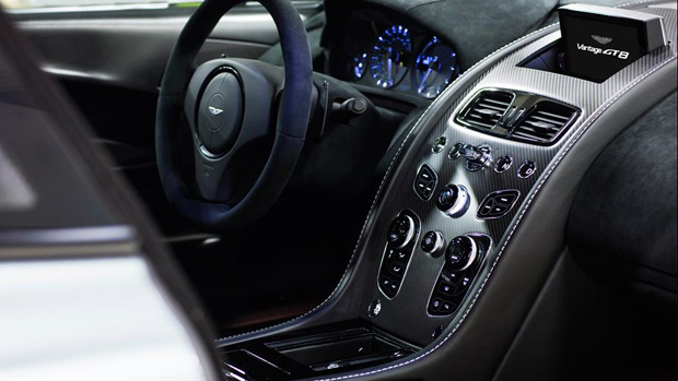 Aston Martin Vantage GT8 Interieur