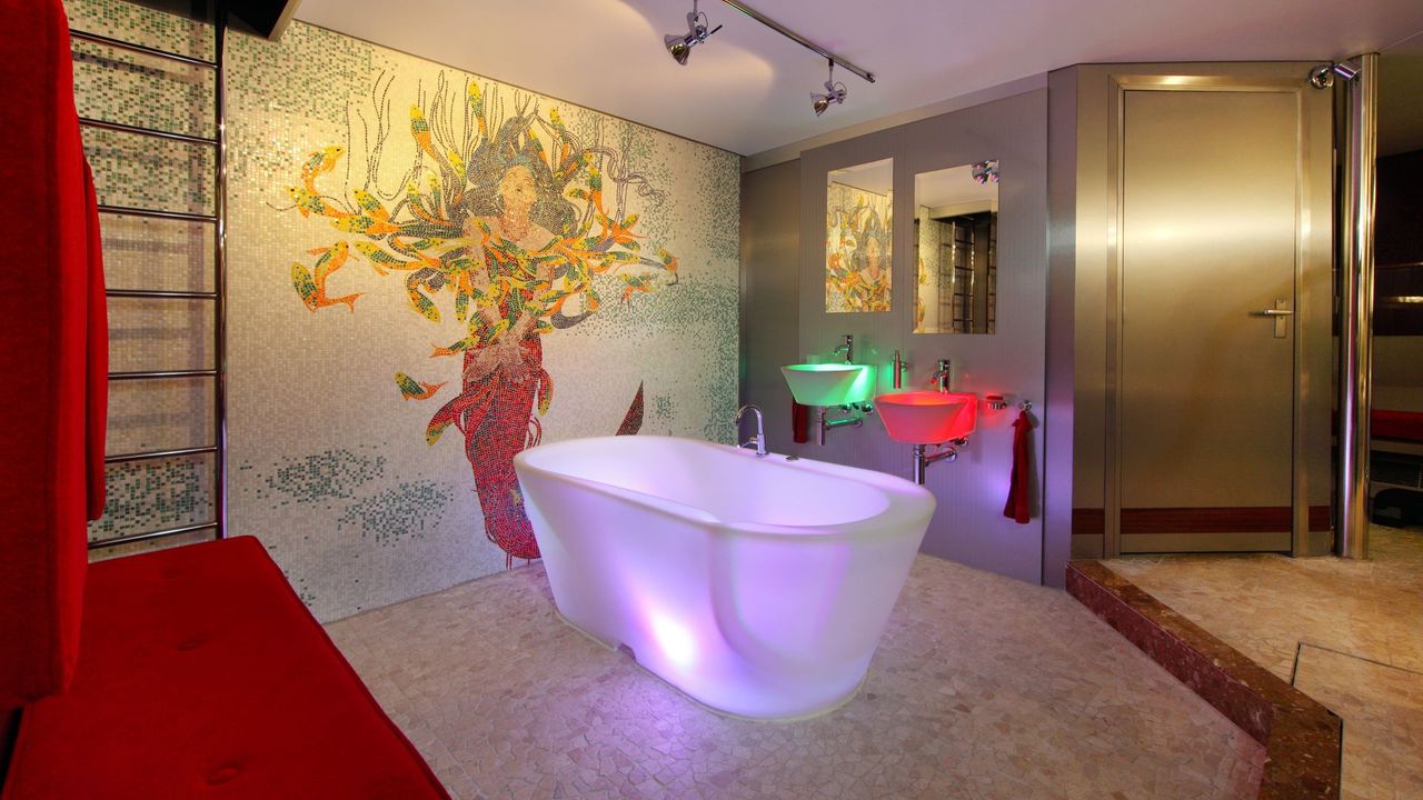 Sherakhan Yacht Spa