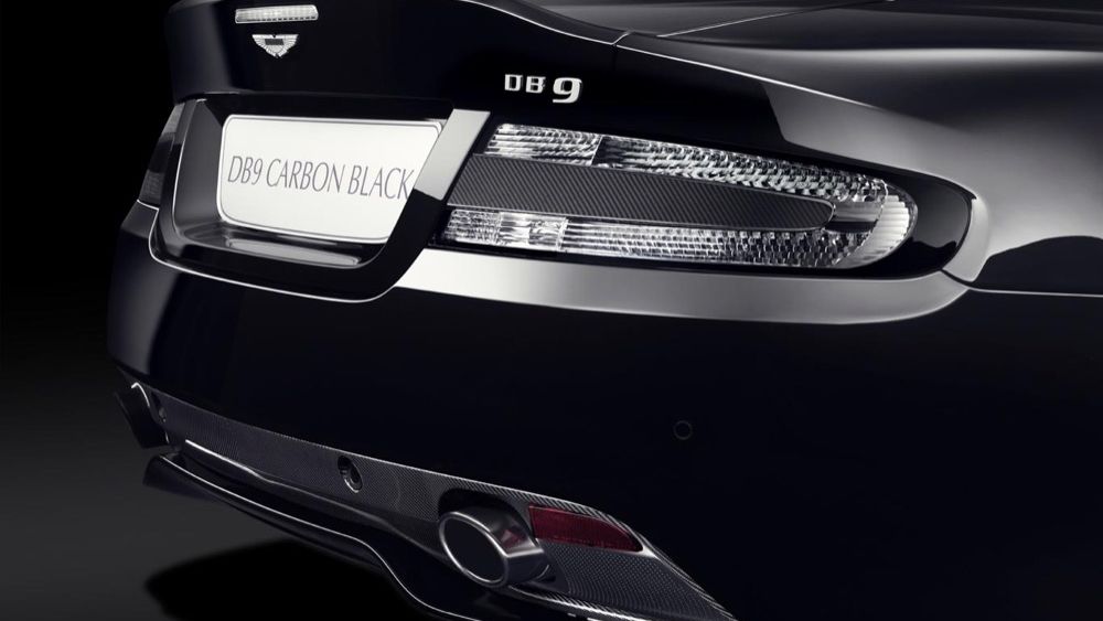 Aston Martin DB9 Carbon Black