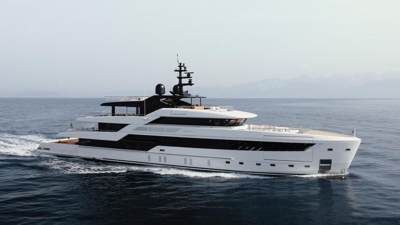 Sanlorenzo 50 Steel