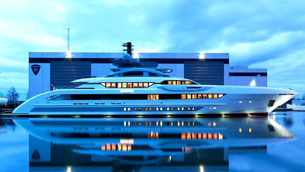 Galactica Super Nova: Ein luxuriöses und dennoch sportlich-schnelles Boot. Galactica Super Nova, Superyacht