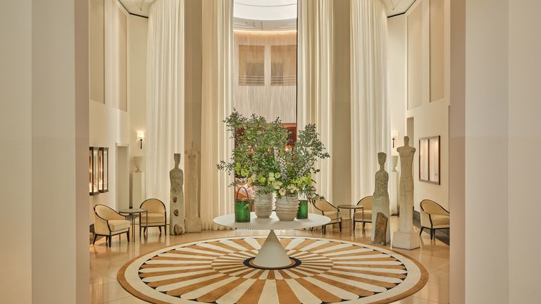 The Charles Hotel 1499 PG Apr 25