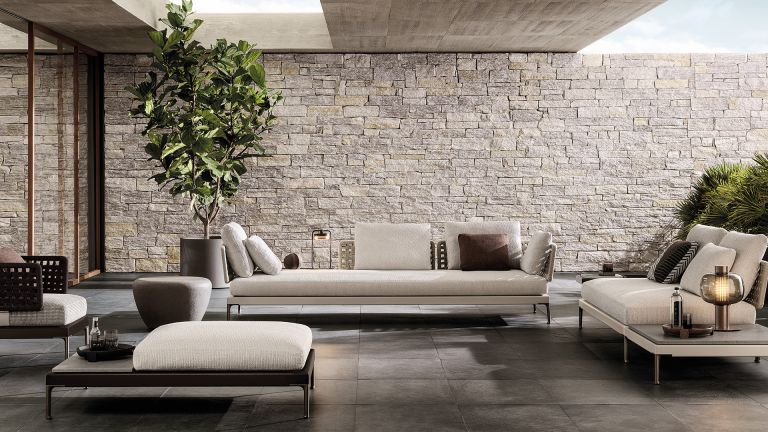 Das Patio- Ensemble von Minotti wertet jede Terrasse auf. Patio
